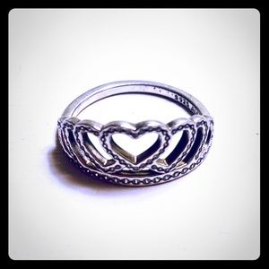 💍Authentic Pandora Hearts Tiara Ring - Size 7